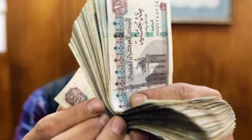 تجنب الزحام.. كيف يحافظ الموظفون على أمان صرف مرتبات نوفمبر من ماكينات الـ ATM؟